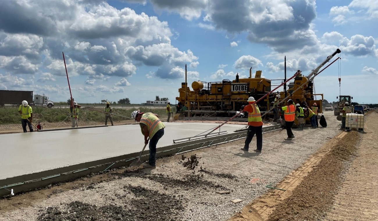 Hudsonville 1-196 from Byron to 32nd construction